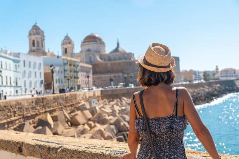Hello Cadiz: Private 2-Hour Intro City Walk with Local Guide - A Practical Look at the 2-Hour Cadiz Intro Walk