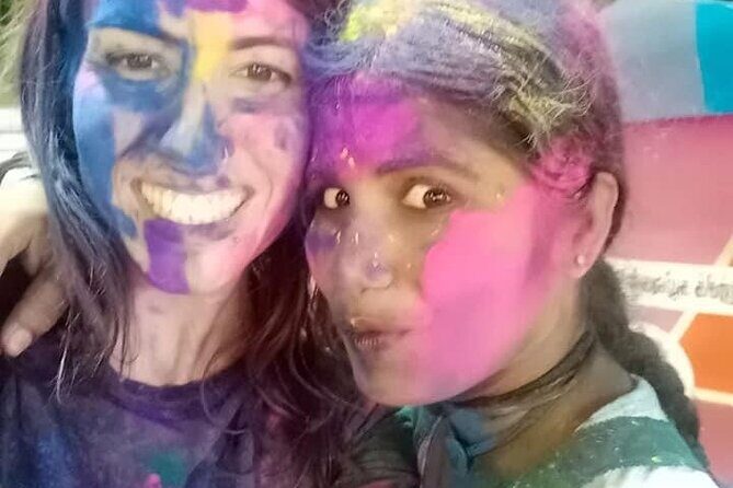 Hello travellers here I am to explore the city with youuuu - Key Points