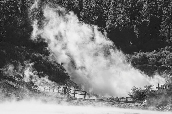 Hell's Gate Geothermal Walk - Guides and Tours: Knowledgeable and Engaging