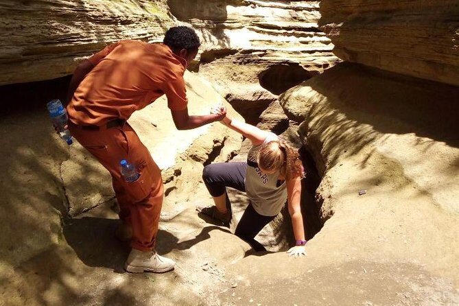 Hell's Gate & Lake Naivasha Small Group Day Tour - Guaranteed Daily Departure - Walking Safari & Spectacular Views