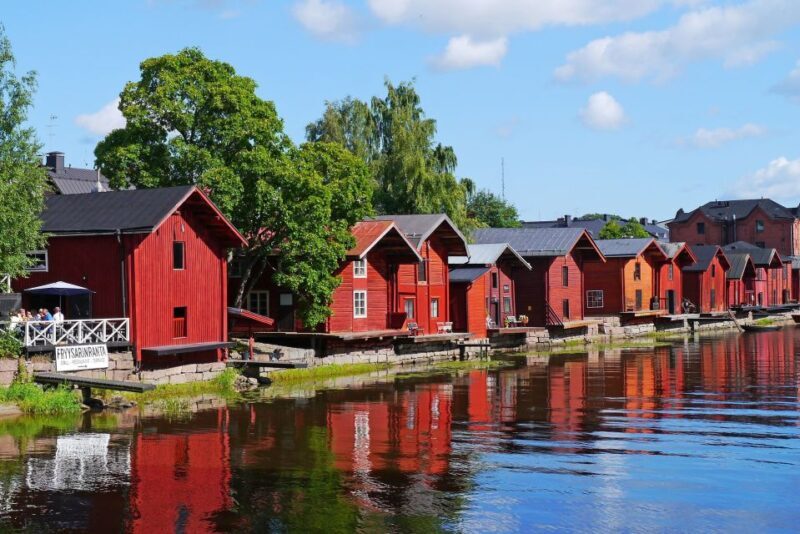 Helsinki: All highlights & Medieval Porvoo by VIP Car - FAQ  
