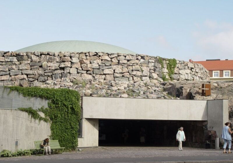 helsinki-city-center-highlights-guided-minivan-tour