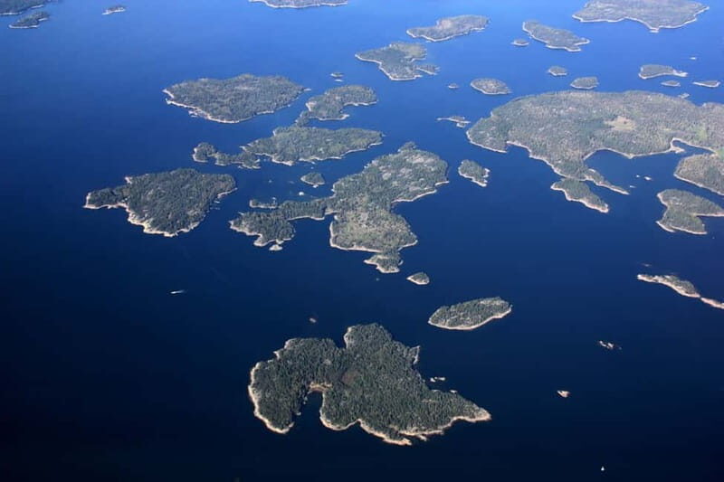 Helsinki: Eco-friendly Helicopter Sightseeing Tour (1h) - Key Points