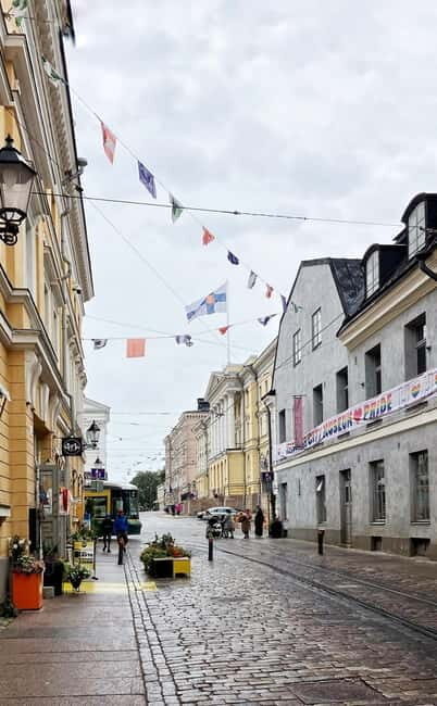 Helsinki: Express Main Highlights - Authentic Experiences and Insider Tips