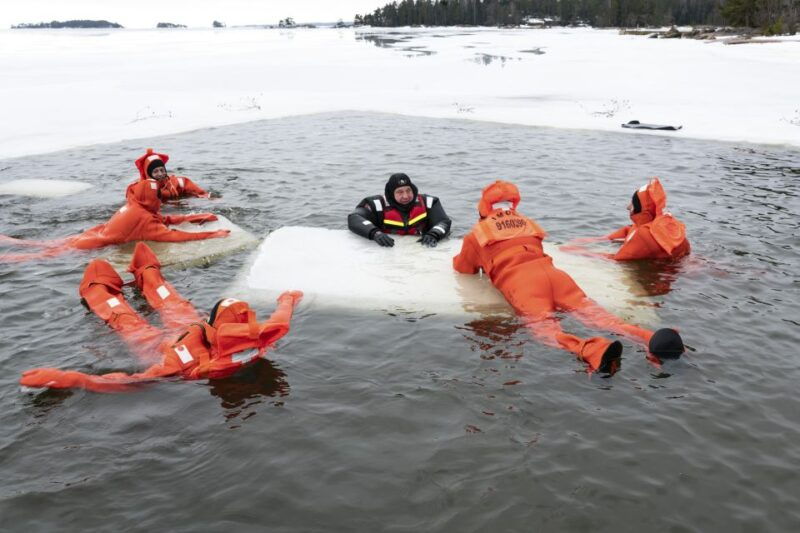 helsinki-floating-experience-in-a-survival-suit