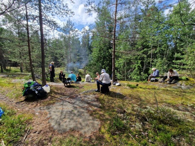 helsinki-guided-nature-experience-with-campfire-and-meal