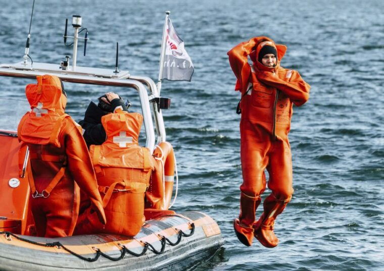 helsinki-helicopter-and-rib-boat-adrenaline-combo-tour