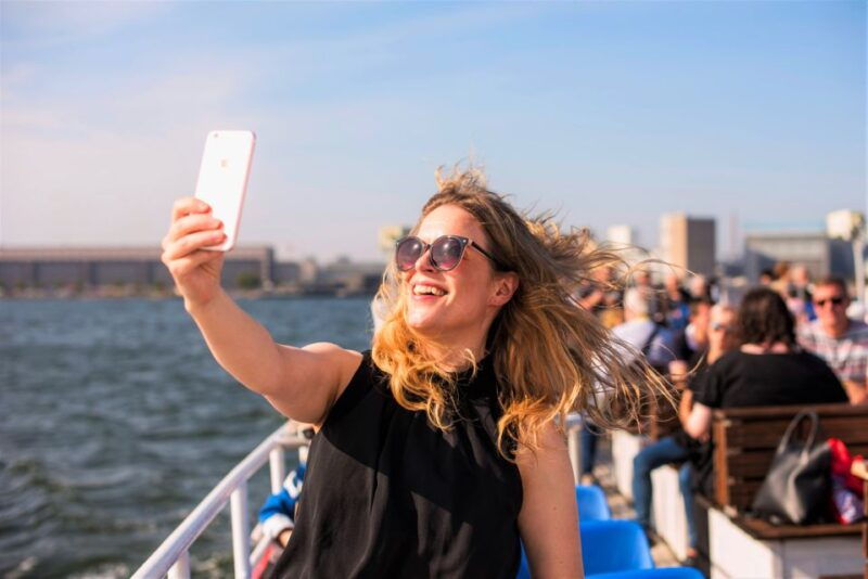 helsinki-hop-on-hop-off-bus-and-sightseeing-boat-tour