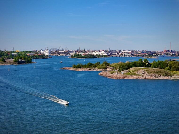 helsinki-private-boat-tour