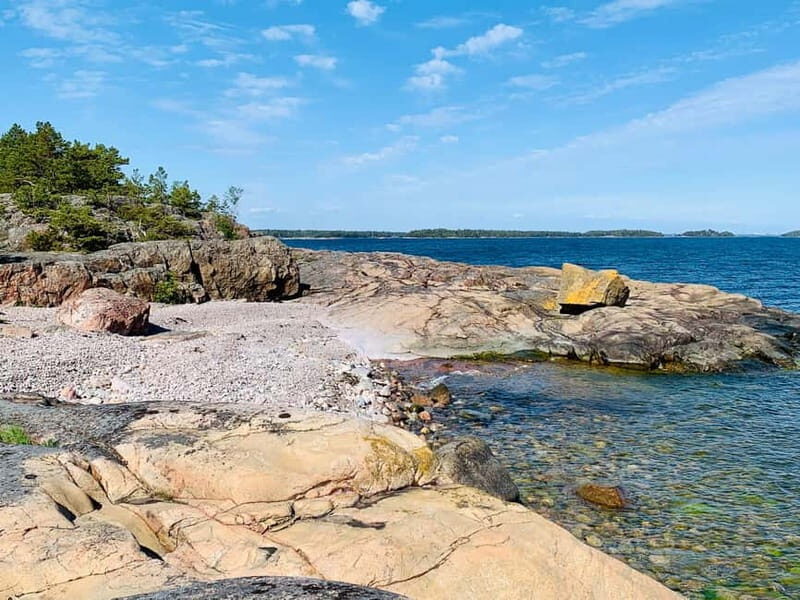 Helsinki: Private Boat Tour with Skipper/ Guide - In Summary  