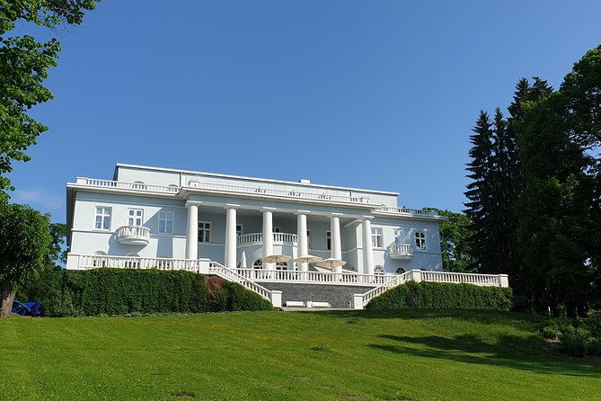 helsinki-private-city-tour-and-porvoo-old-town-by-luxury-car