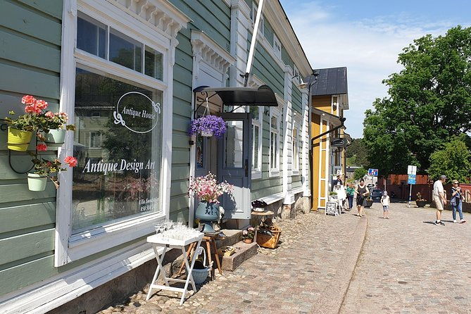 helsinki-private-city-tour-and-porvoo-old-town-by-luxury-car