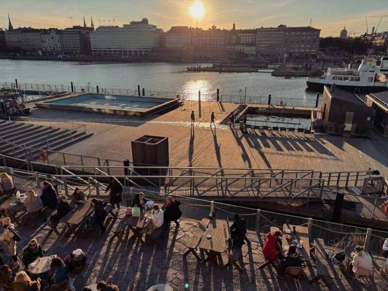 helsinki-private-walking-tour-with-a-sociologist