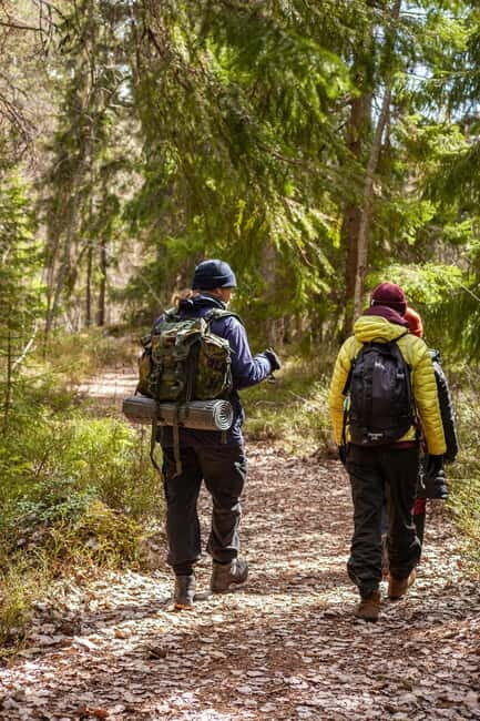 Helsinki: Uutela Guided Nature Hike with Snack - The Snack Break: A Relaxing Outdoor Moment