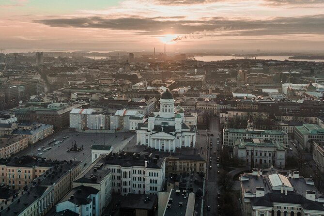 helsinki-walking-tour-at-helsinki-architecture