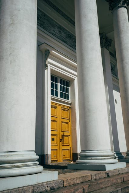 helsinki-walking-tour-with-a-sociologist