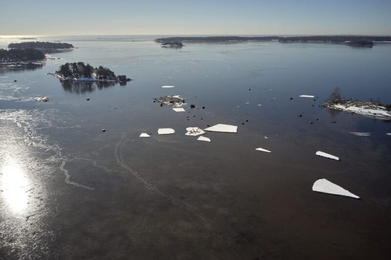 helsinki-winter-kayaking-in-eastern-helsinki-archipelago