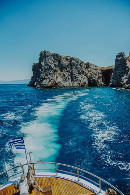 heraklion-areas-elounda-boat-trip-the-authentic-experience