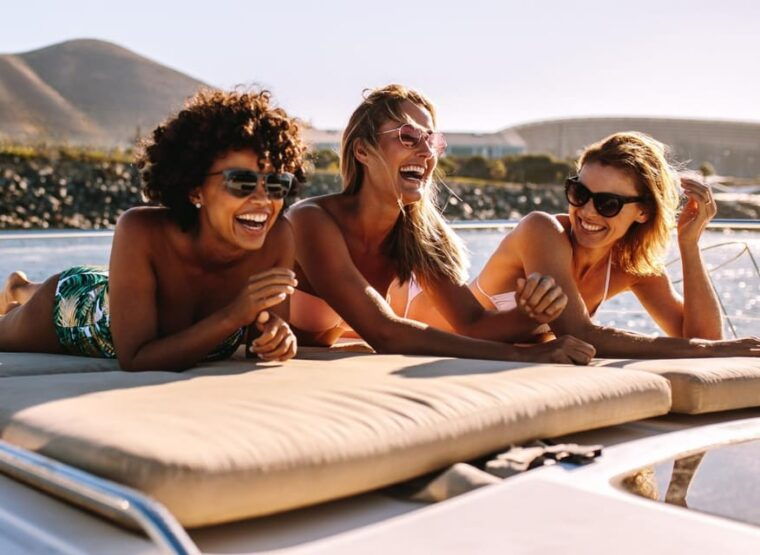 heraklion-catamaran-cruise-dia-island-sup-snorkel-lunch