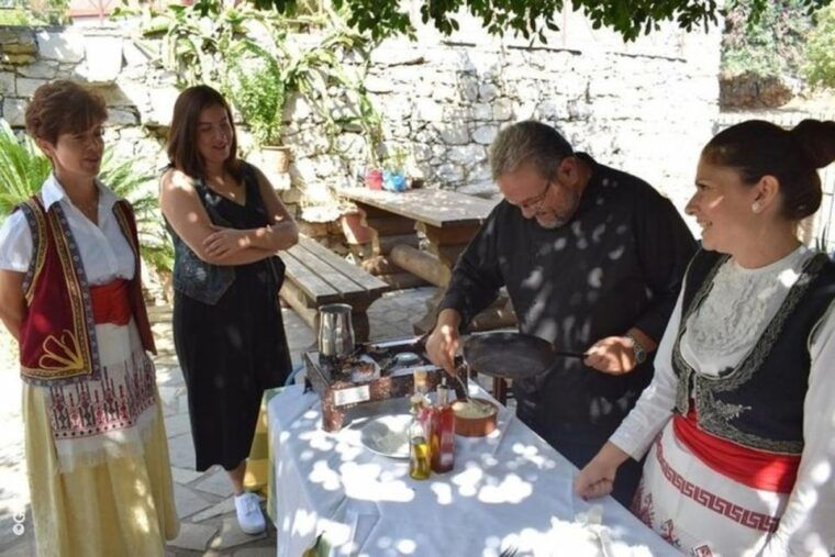 heraklion-cretan-cooking-lesson-with-lunch-in-arolithos
