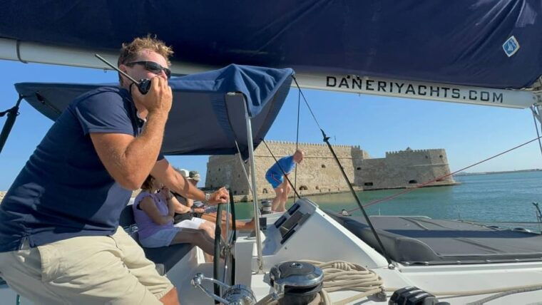 heraklion-dia-catamaran-cruise-sunset-dinner-and-drinks