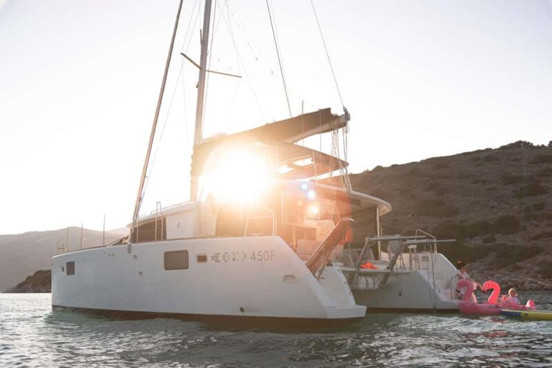 Heraklion: Dia Catamaran with Chef Dinner, Open Bar & Sunset - Key Points
