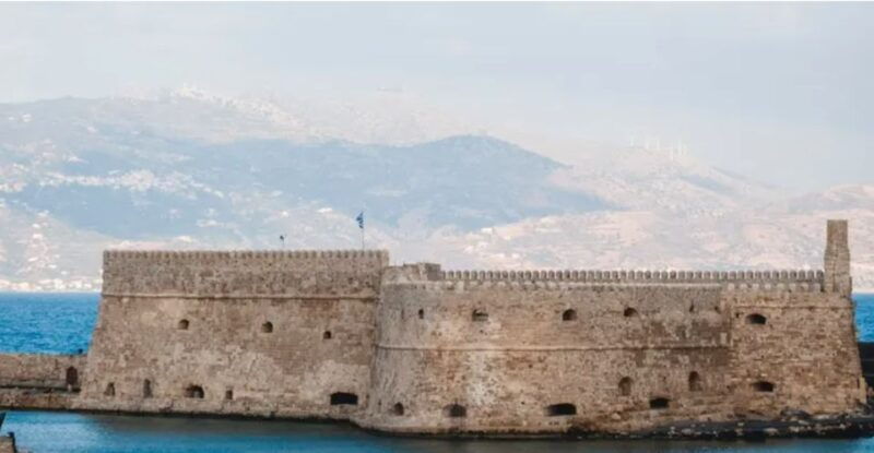 heraklion-hop-on-hop-off-open-top-bus-sightseeing-tour