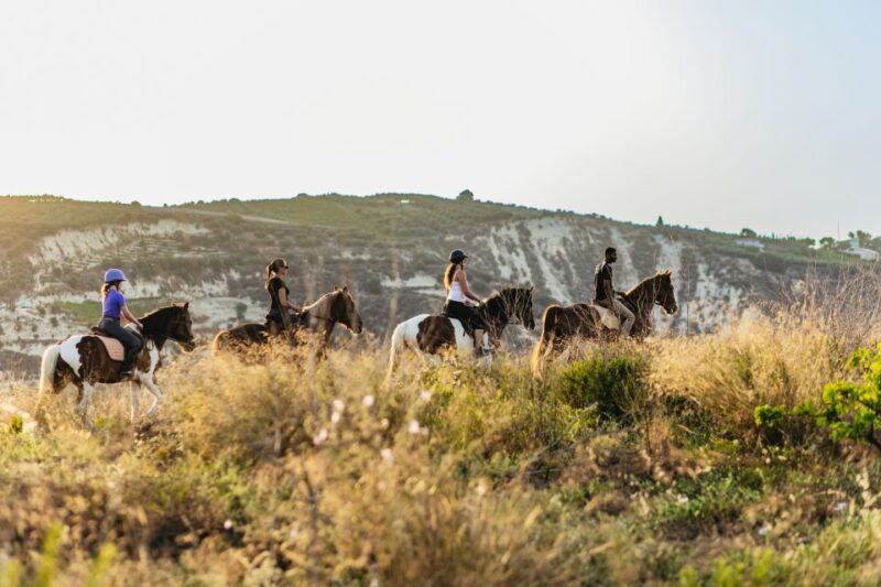 heraklion-horse-ride-in-the-cretan-mountains