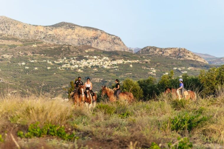 heraklion-horse-ride-in-the-cretan-mountains
