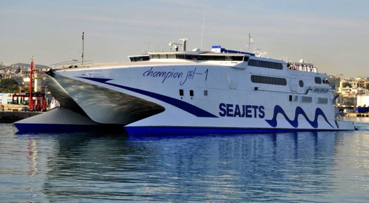 heraklion-or-ag-nikolaos-oia-fira-full-day-santorini-trip