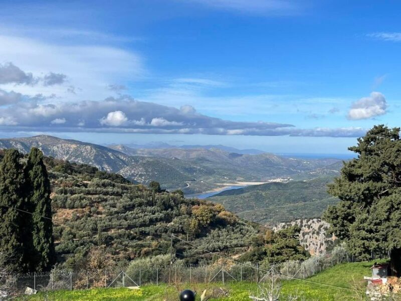 Heraklion: Private Zeus Cave, Winery, Lunch, Knossos Palace - Who Should Book This Tour?