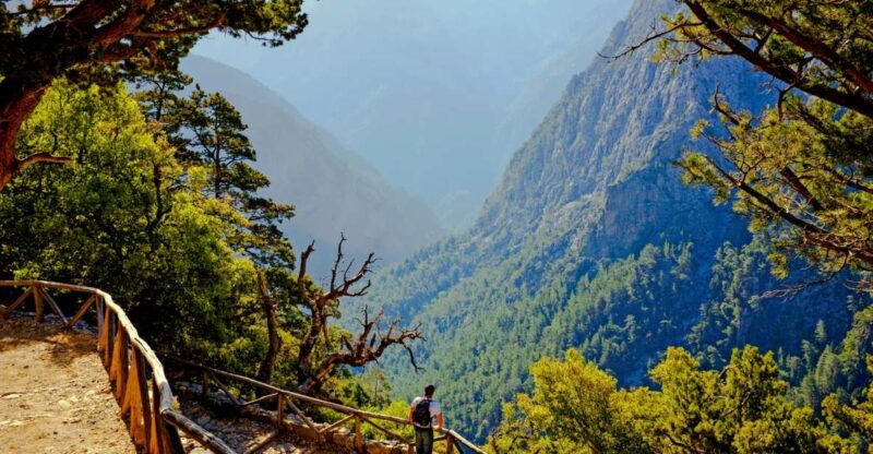 heraklion-samaria-gorge-guided-hiking-day-tour
