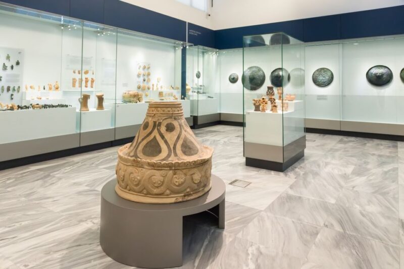 Heraklion: Tour to Cave of Zeus, Mochos Village, & Knossos - Key Points