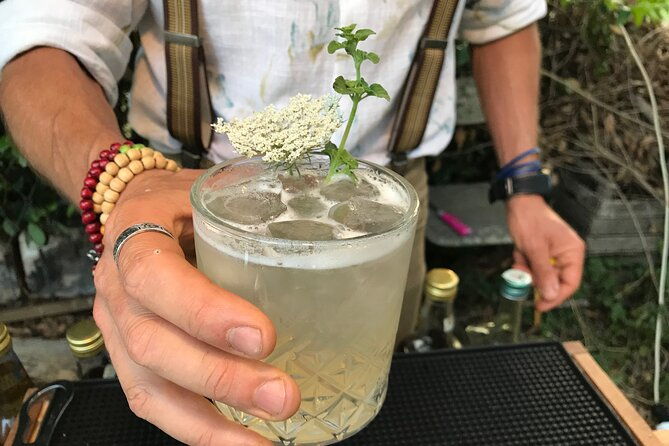 herbs-lab-from-plant-to-glass-2