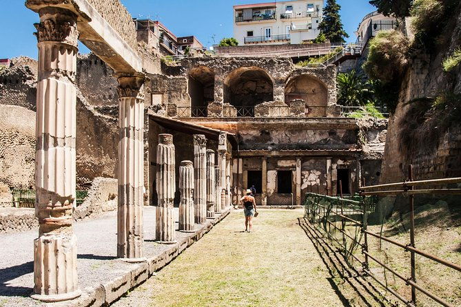 herculaneum-group-tour-from-naples