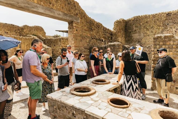 herculaneum-skip-the-line-guided-tour-with-archaeologist