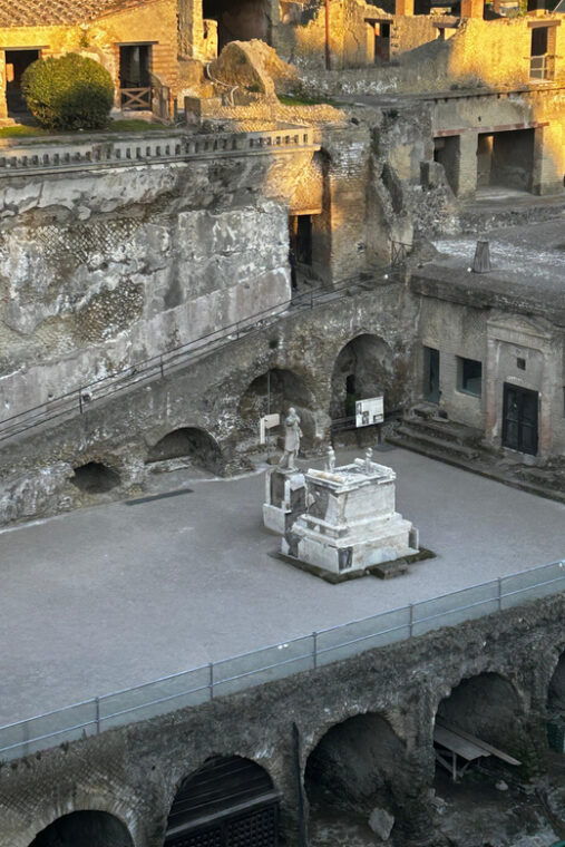 herculaneum-small-group-tour-admission-included