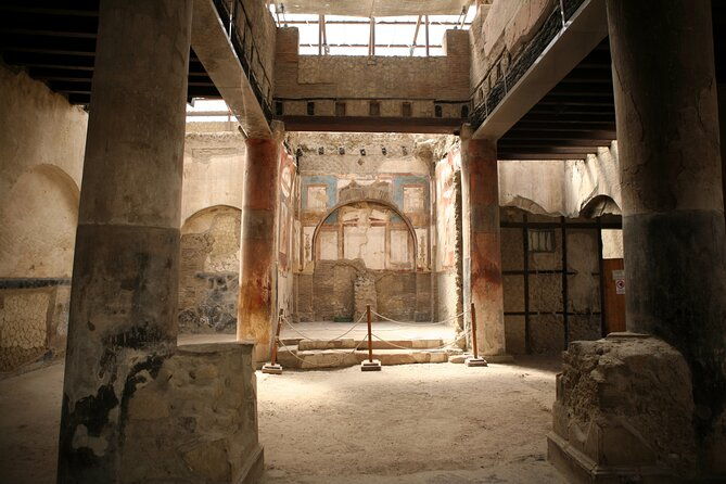 herculaneum-vesuvius-and-pompeii-full-day-tour-from-naples