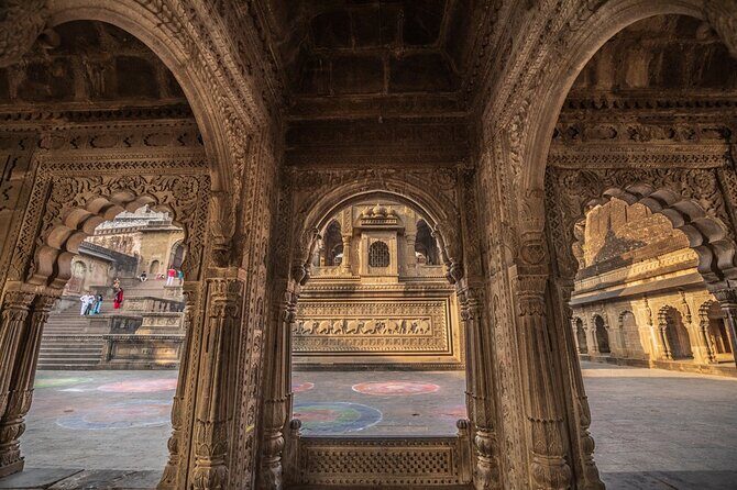 Heritage and History: Maheshwar Day Tour from Indore - FAQ