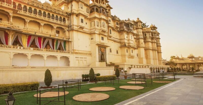 Heritage & Cultural Walk of Udaipur -Guided Walking Tour - Exploring the Major Highlights