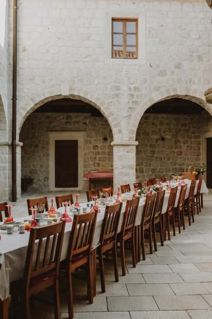 Heritage Tour and Painting Workshop in a Monastery - FAQ