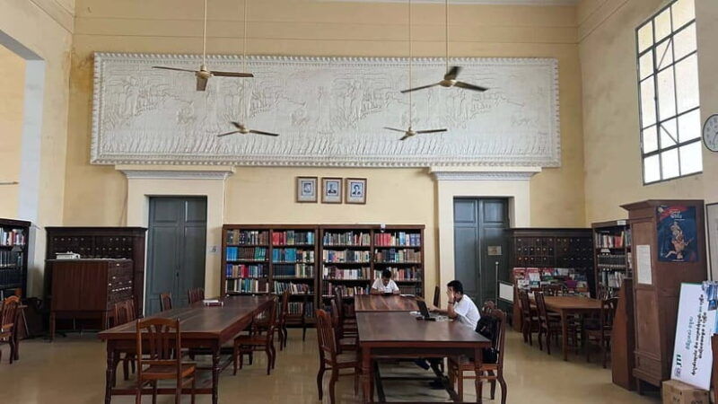heritage-tour-of-phnom-penh-in-electric-bus