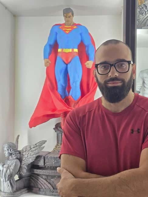 Hero District: A museum dedicated to super heroes in Syros! - Key Points