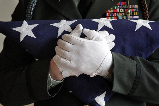 "HEROES OF FREEDOM" Shared Tour (4 Hours Military Tribute) - An In-Depth Look at the Tour Experience