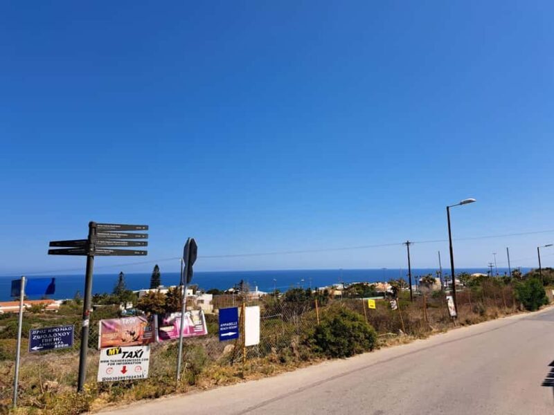 Hersonissos: Private Tuk Tuk Tour with Sea Views - A Fun, Scenic Ride through Hersonissos and Beyond