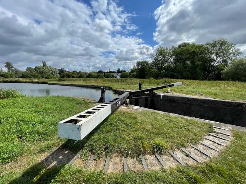 Hertfordshire: Canoe Hire - Value and Pricing