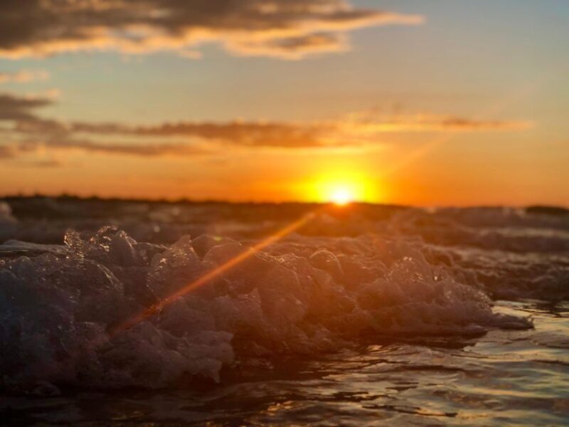 Hervey Bay: Relaxing Sunset Cruise with Champagne and Prawns - FAQ