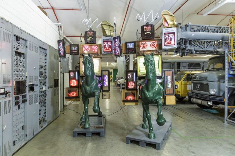 heusenstamm-tour-of-the-depot-of-the-museum-of-communication