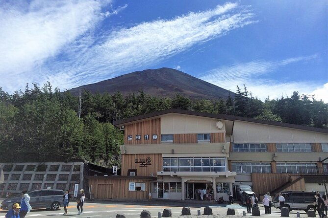 hida-takayama-shirakawa-go-gassho-village-day-trip-in-nagoya