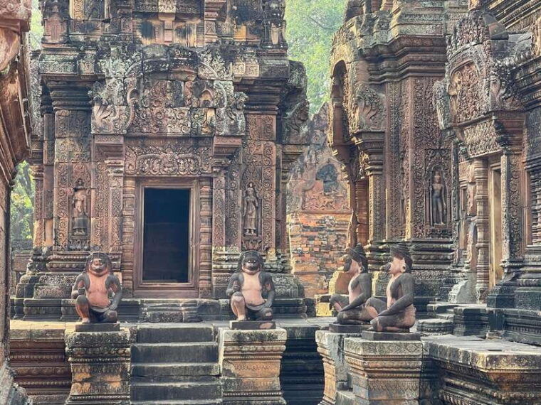 hidden-gems-of-cambodia-kbal-spean-and-banteay-srei-temple